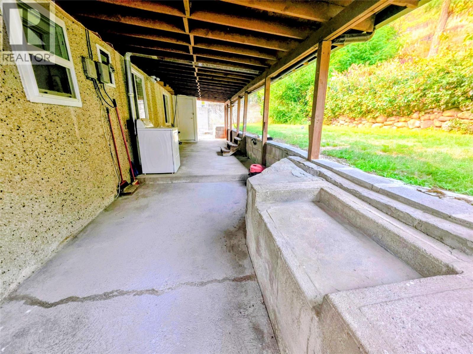 1142 Third Avenue - 20