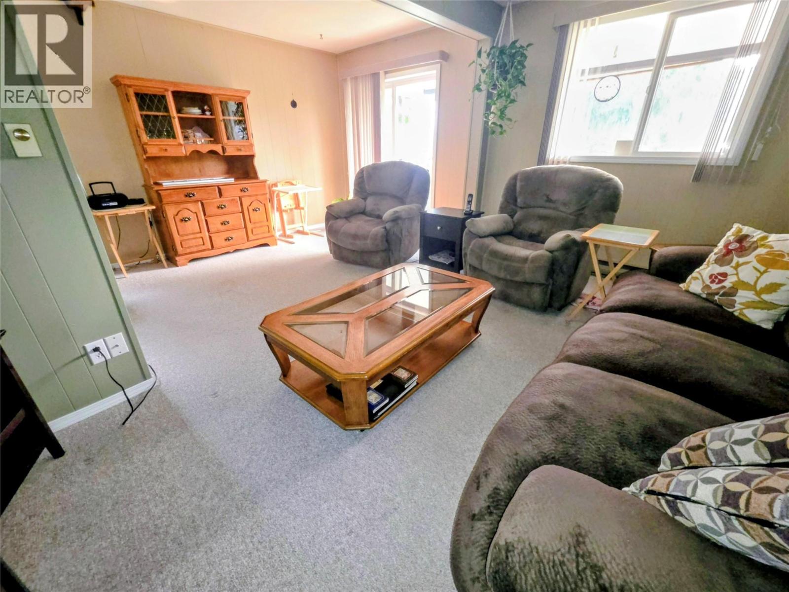 1142 Third Avenue - 6