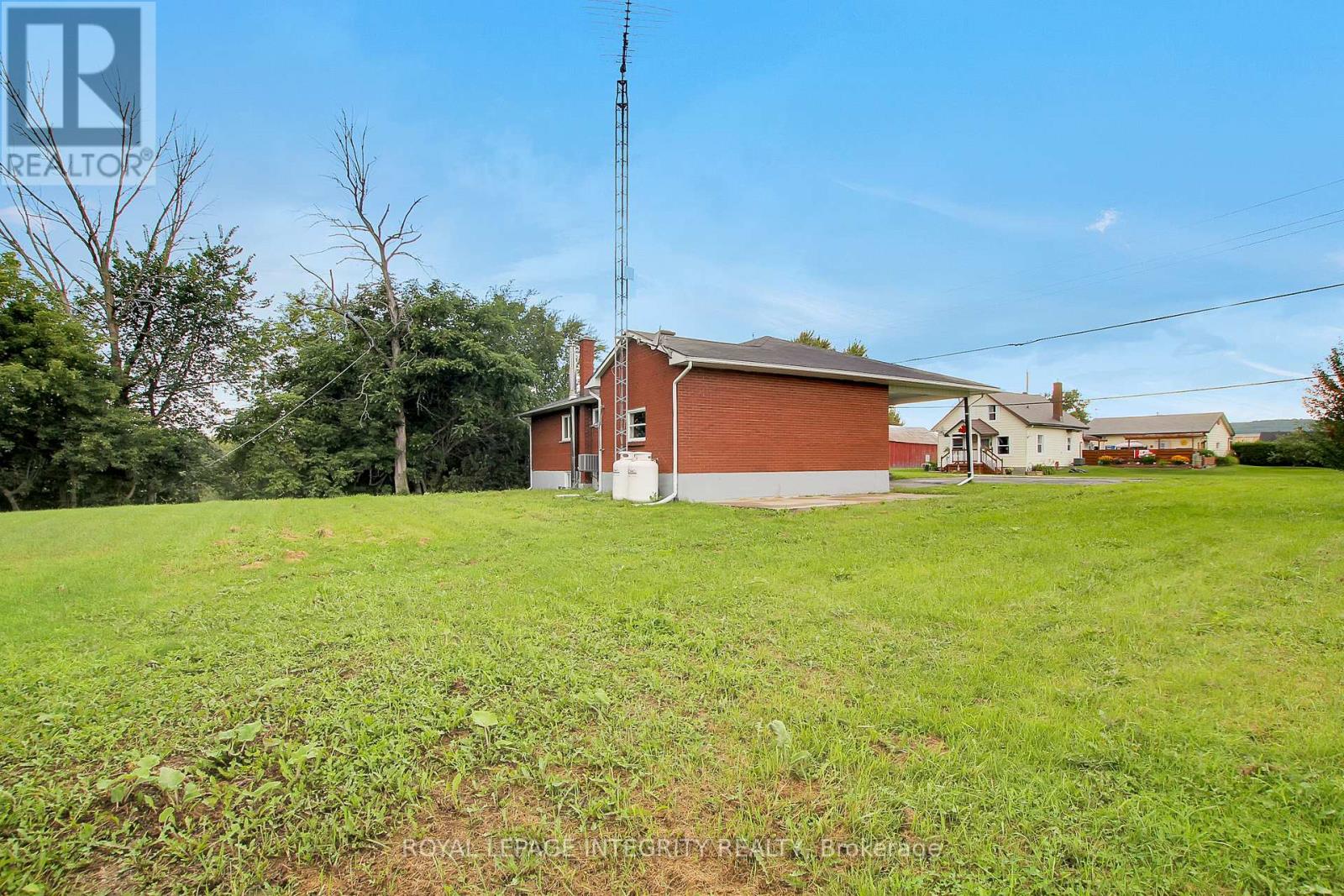 2170 LAJOIE STREET - Image 35