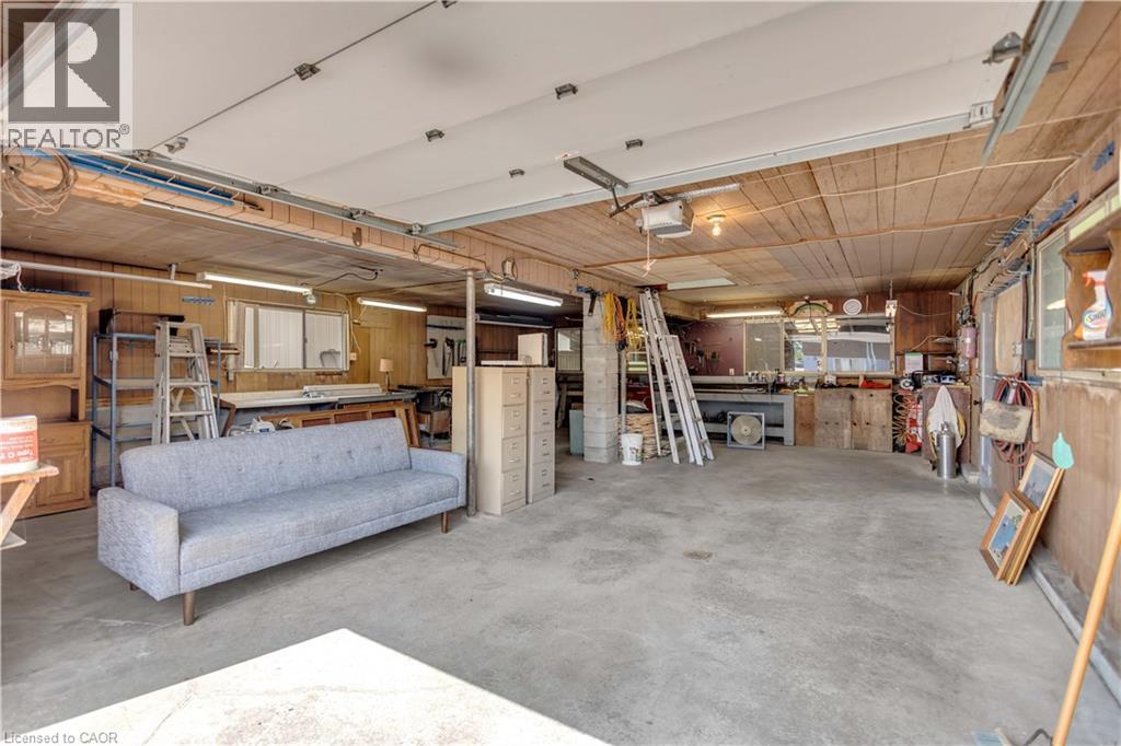 55 YOUNG Street - 6