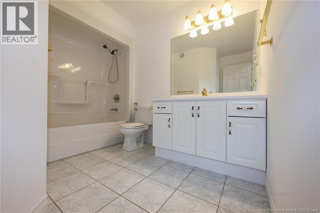 23 Katherine Lane - 12