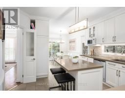 92 Prue Avenue, Toronto, ON M6B1R5 Photo 14
