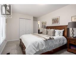 92 Prue Avenue, Toronto, ON M6B1R5 Photo 34