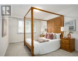 92 Prue Avenue, Toronto, ON M6B1R5 Photo 35