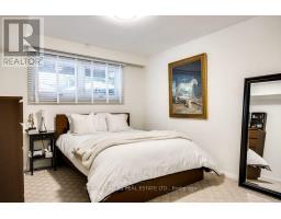 92 Prue Avenue, Toronto, ON M6B1R5 Photo 40