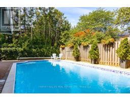 92 Prue Avenue, Toronto, ON M6B1R5 Photo 43