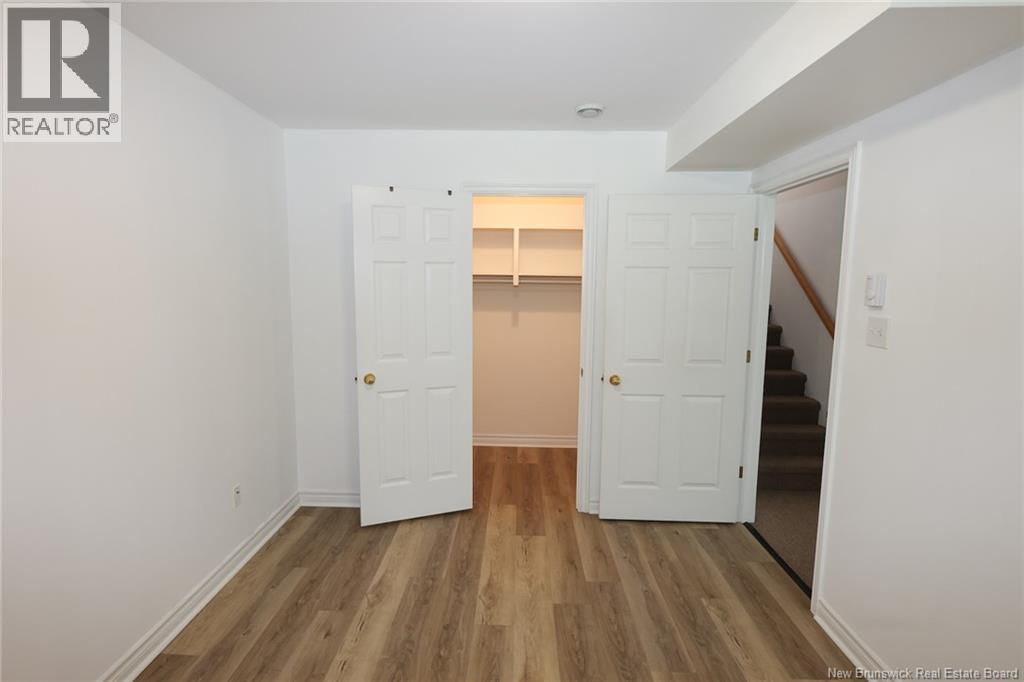 23 Katherine Lane - 17