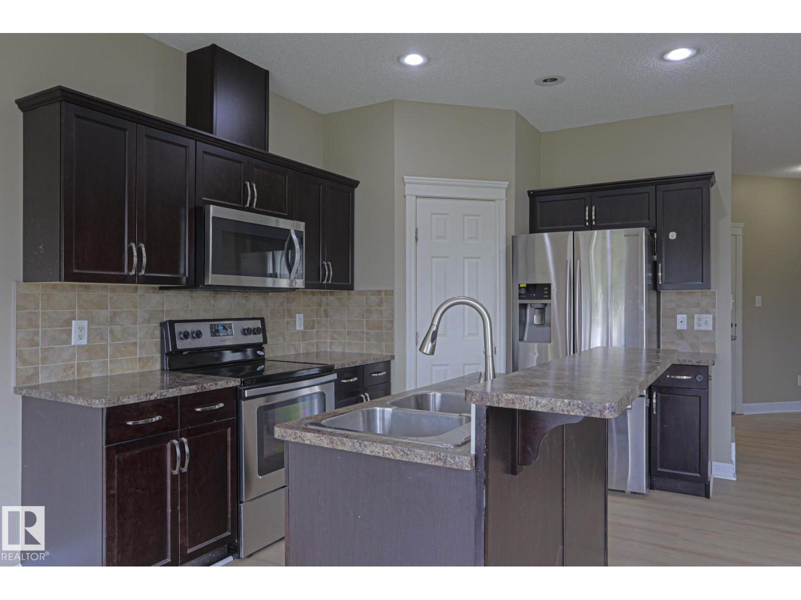 1456 33B Street NW - Photo 7