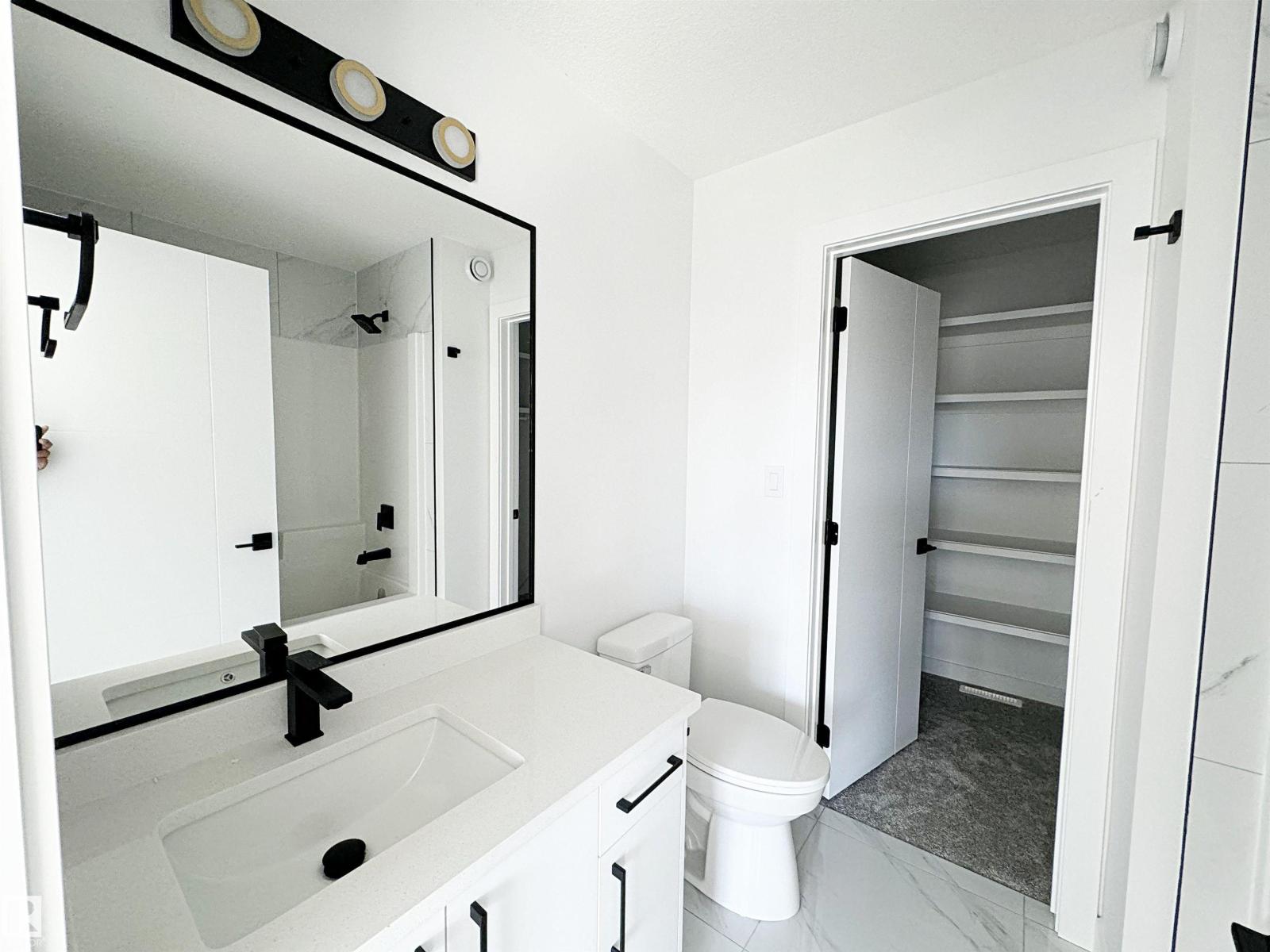 1314 35 Street NW - Photo 30