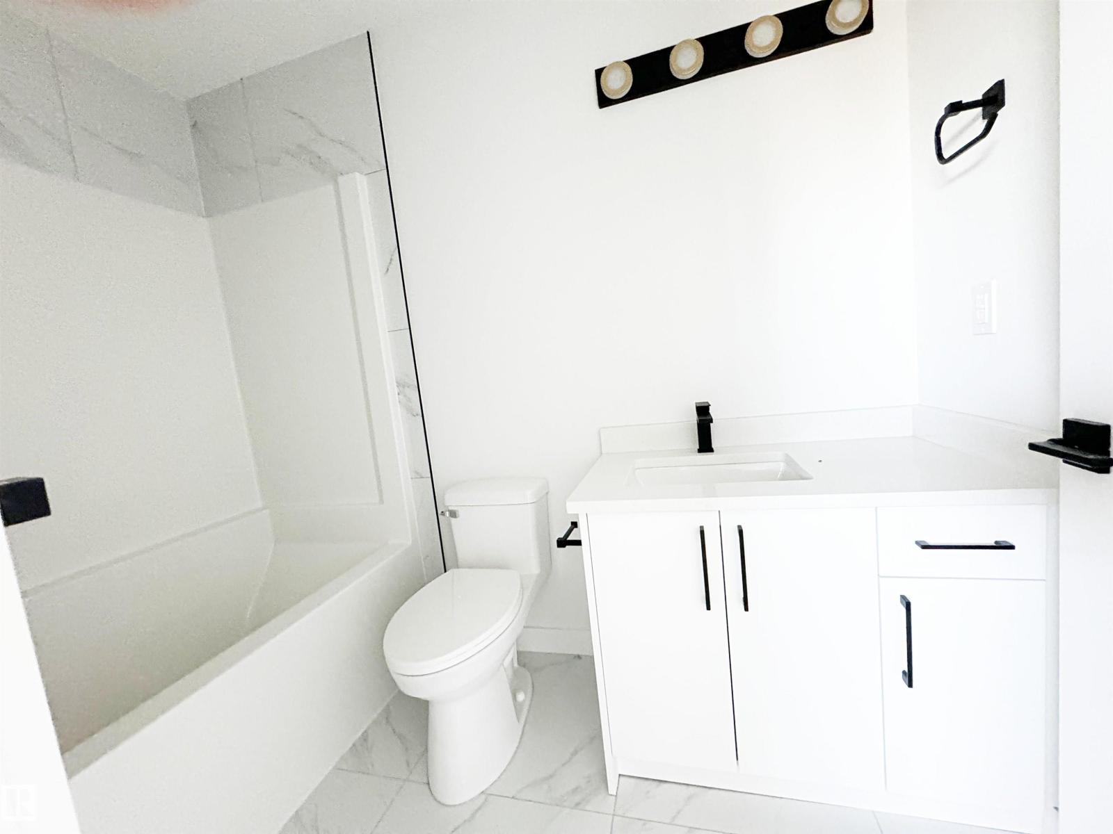 1314 35 Street NW - Photo 36