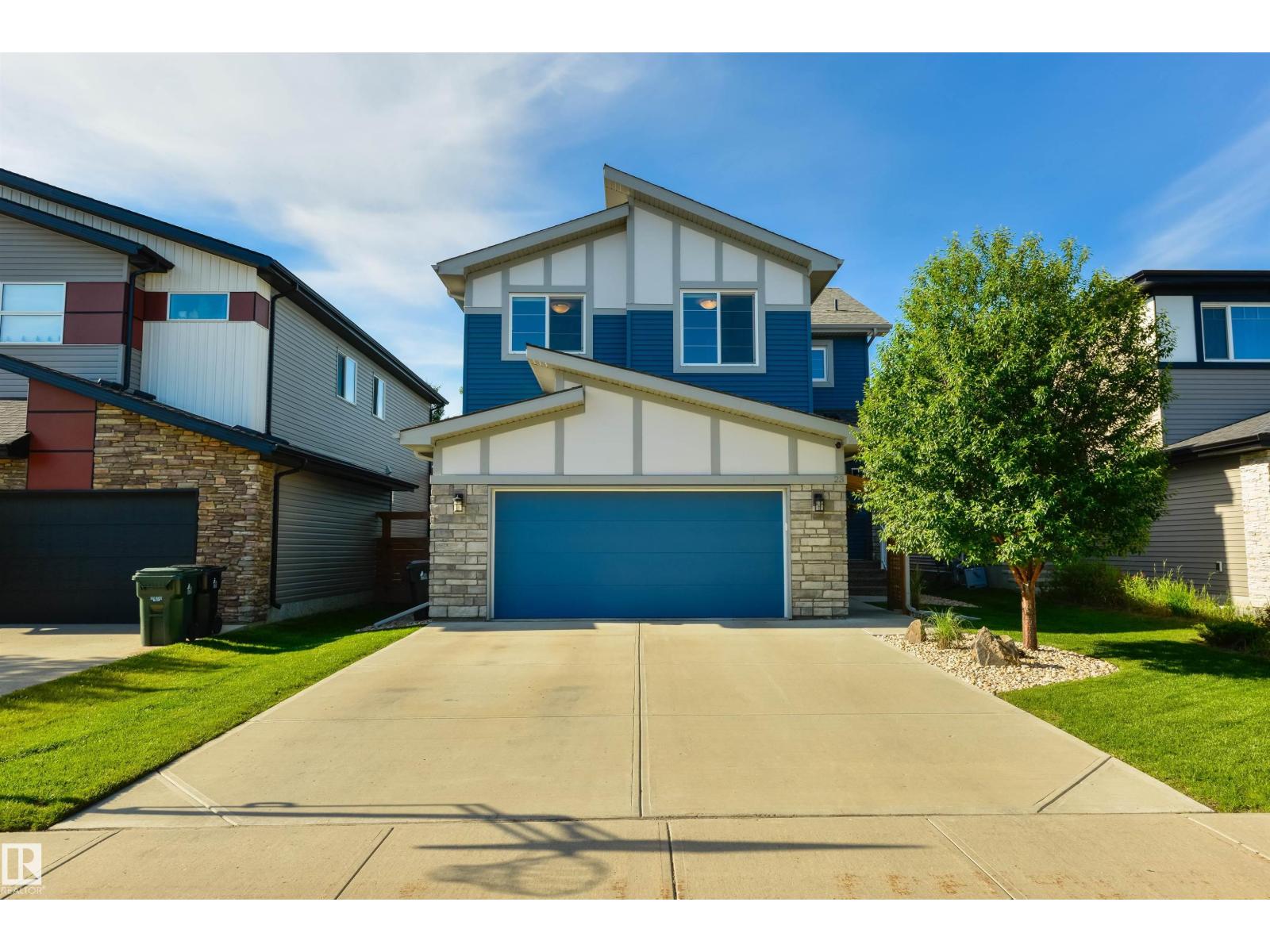 23 KINGSBURY Circle