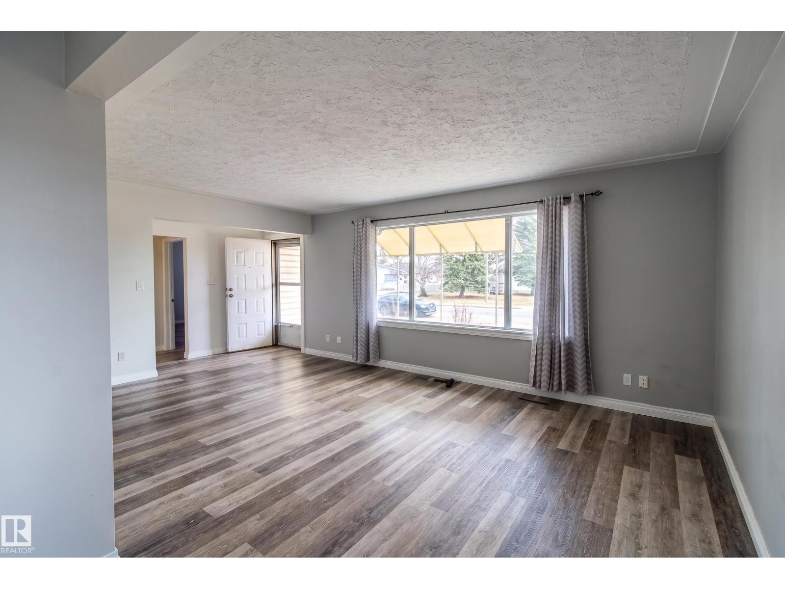 13536 119 Street NW - Photo 6