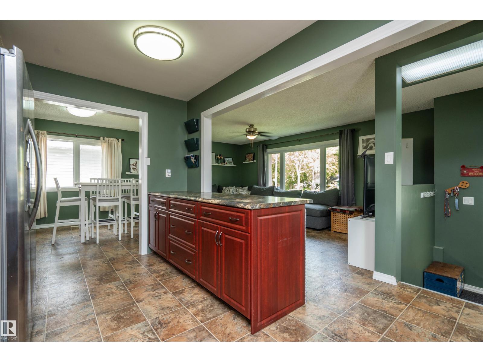 12022 43 ST NW - 8