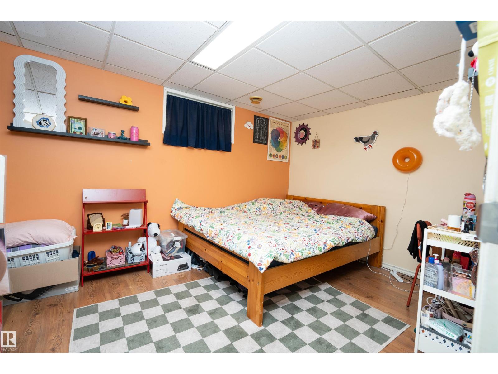 12022 43 Street NW - Photo 24