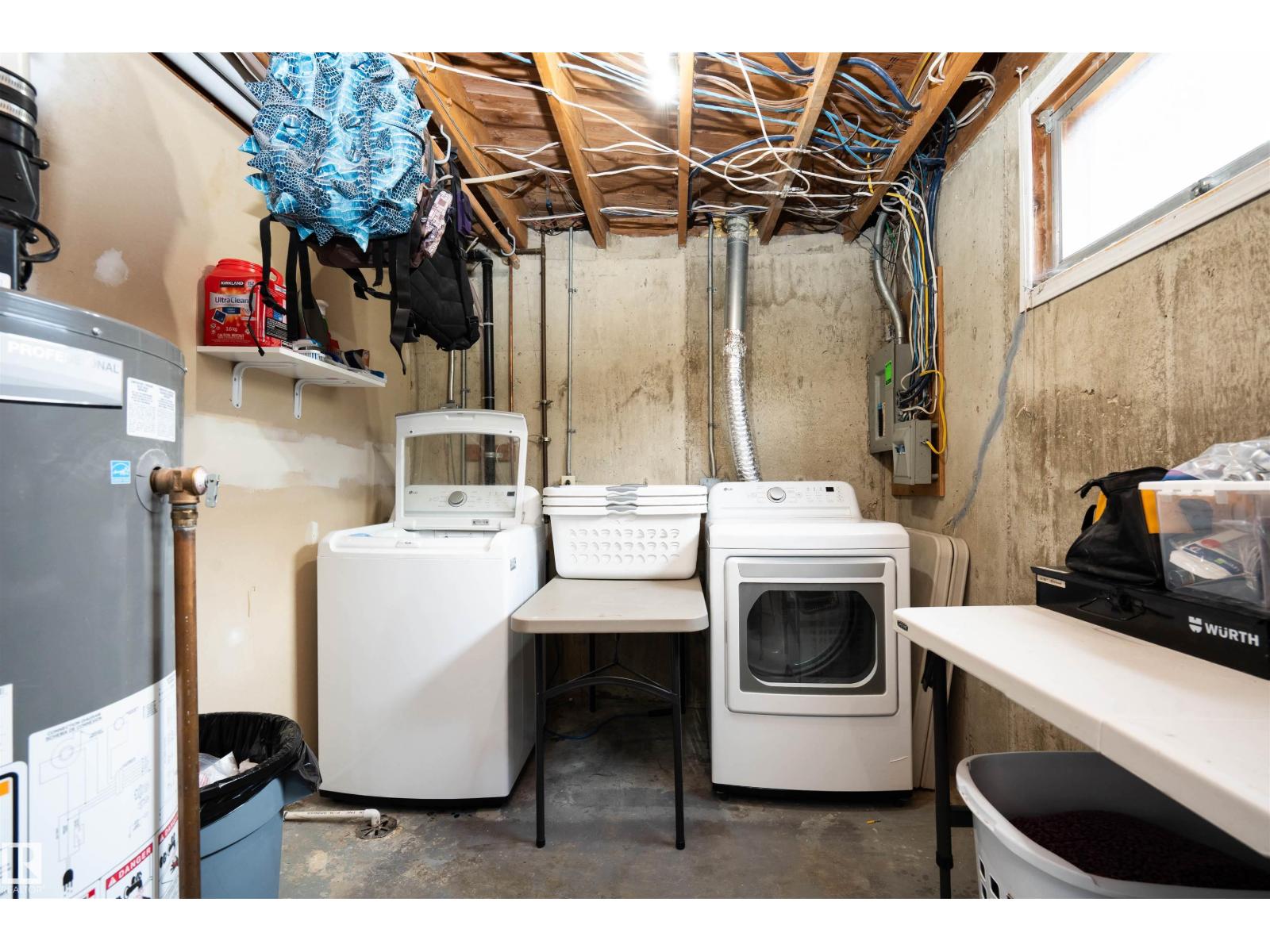 12022 43 Street NW - Photo 31