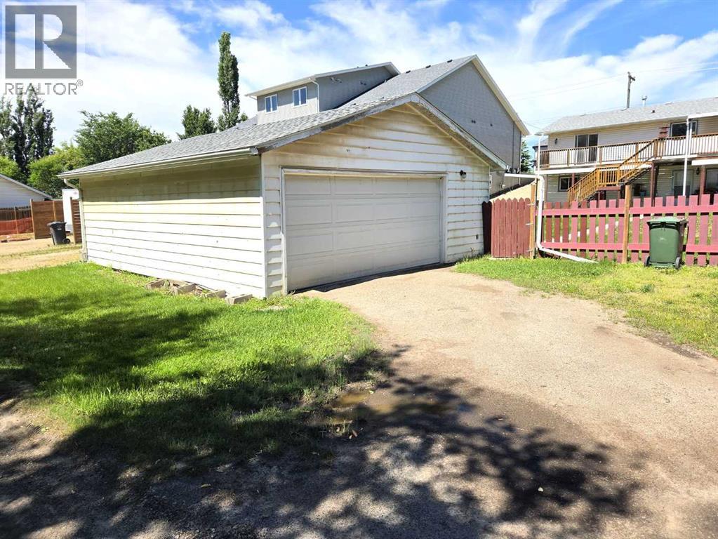 5039 56 Street East - Photo 41