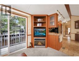 4862 Lynx Drive, Radium Hot Springs, BC V0A1M0 Photo 6
