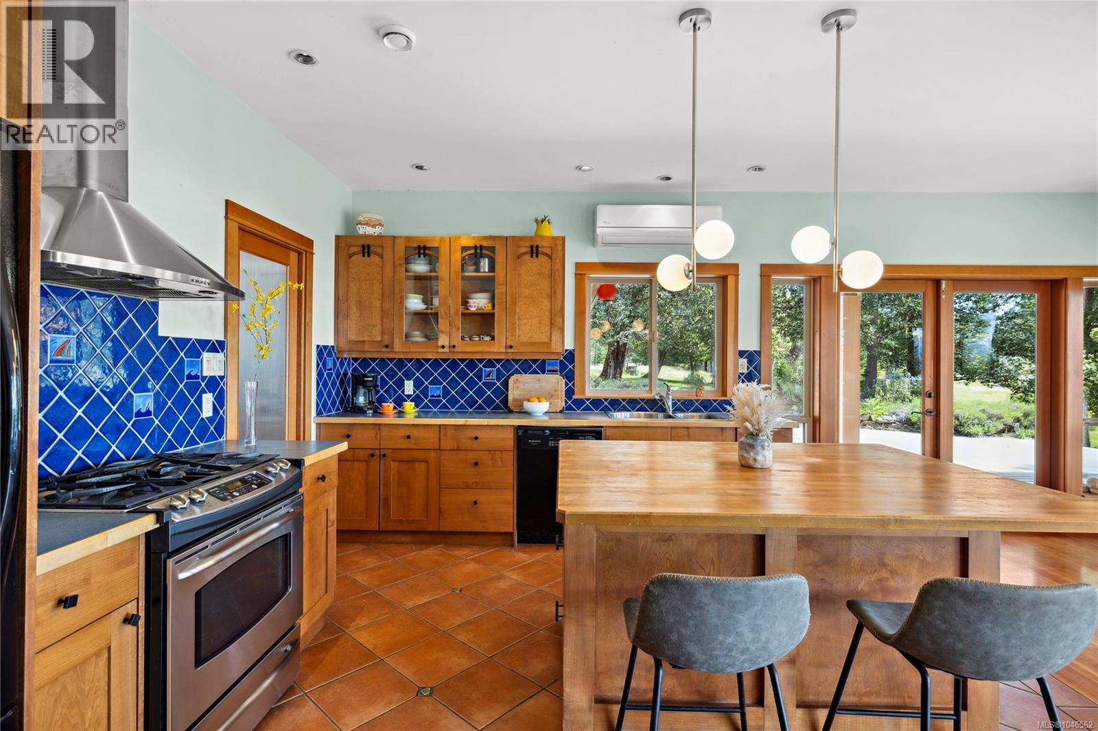 1495 Coats Dr, Gabriola Island