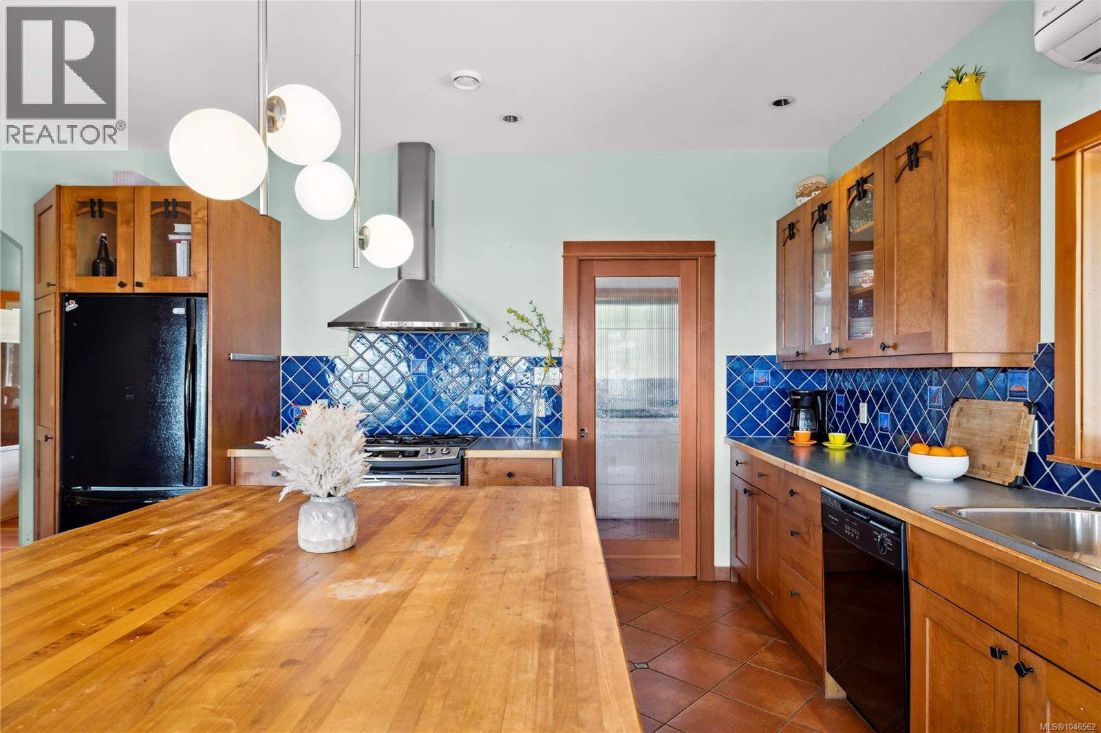 1495 Coats Dr, Gabriola Island
