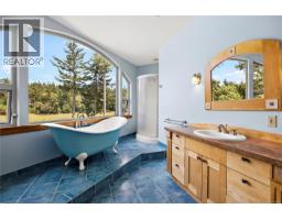 1495 Coats Dr, Gabriola Island, BC V0R1X6 Photo 28