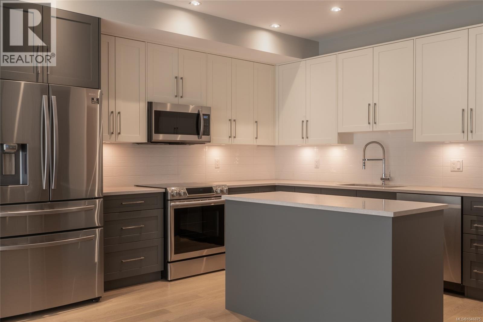 #302 2526 Bevan Ave - Image 7