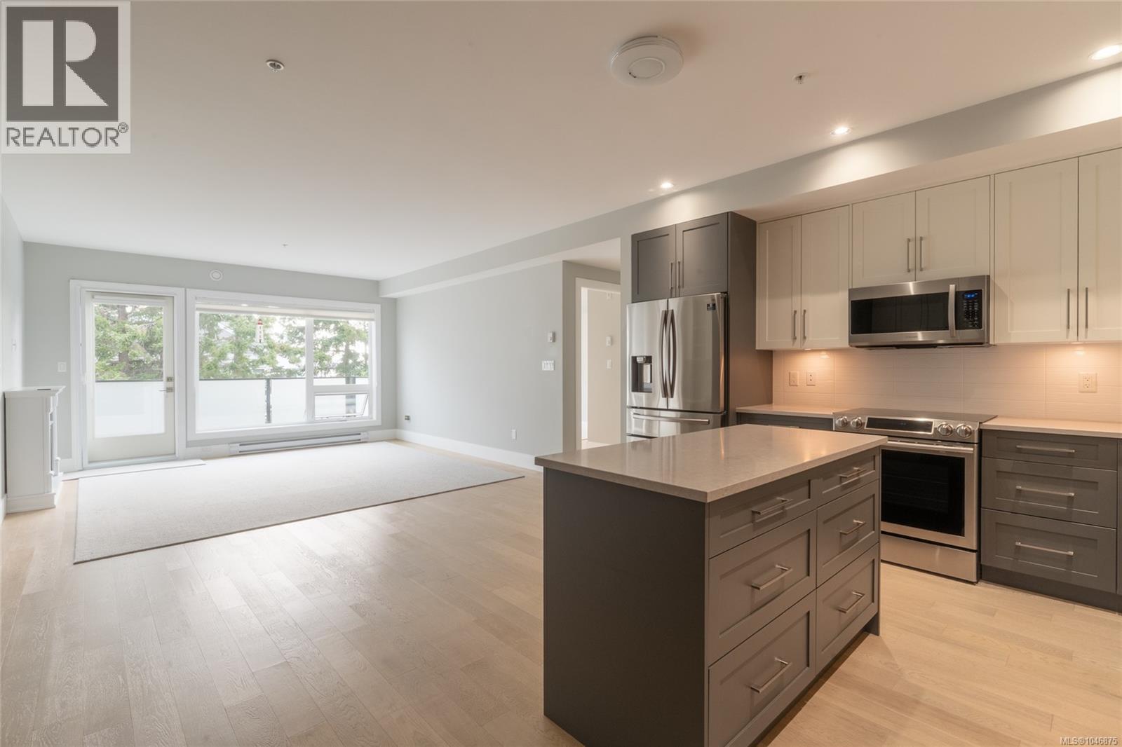 #302 2526 Bevan Ave - Image 4