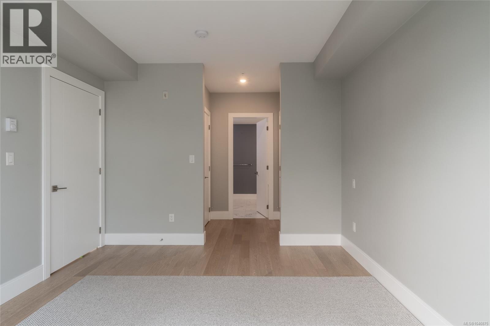 #302 2526 Bevan Ave - Image 15