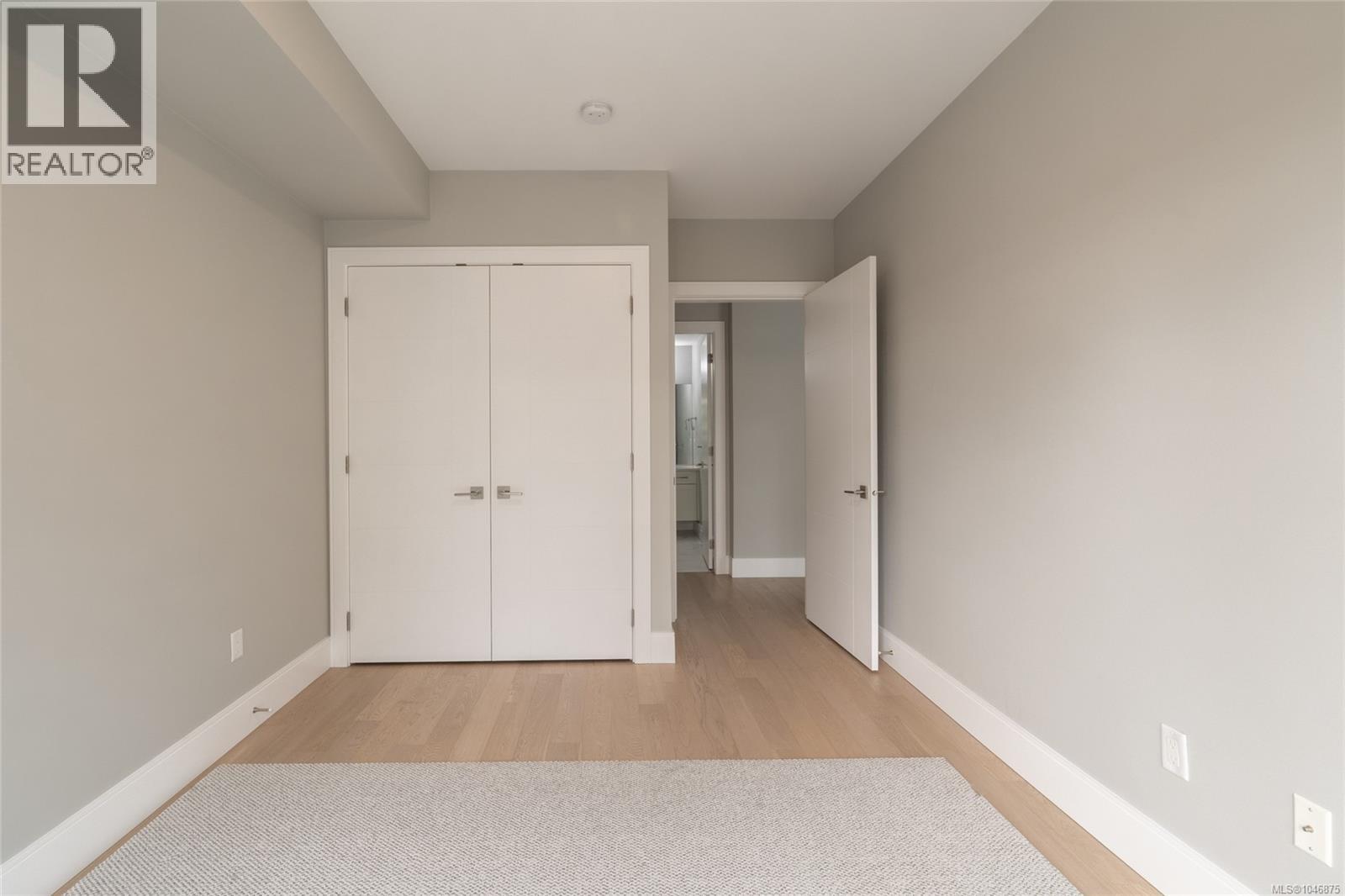 #302 2526 Bevan Ave - 19