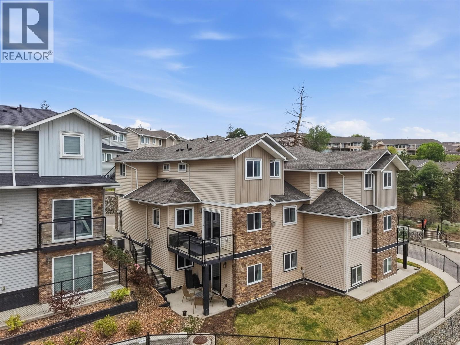 #102 438 WADDINGTON Drive - 39
