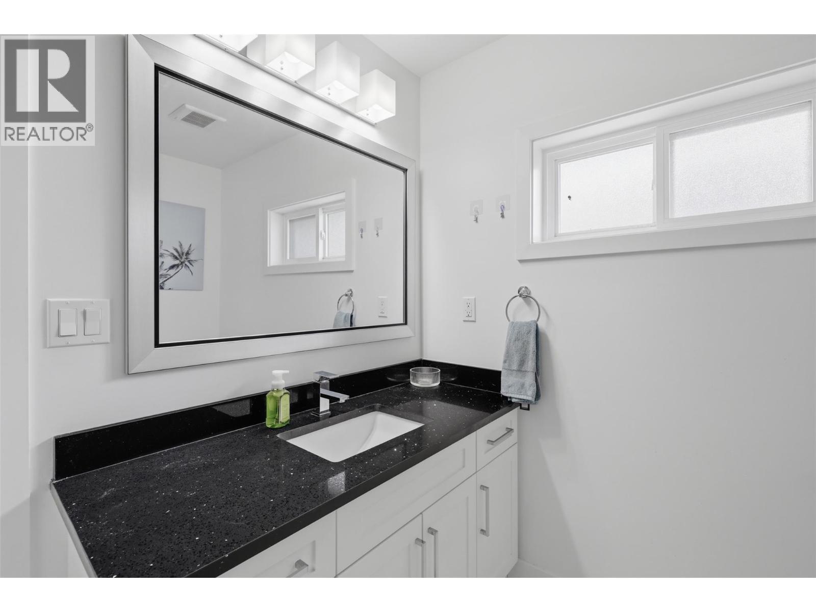 #102 438 WADDINGTON Drive - Image 20
