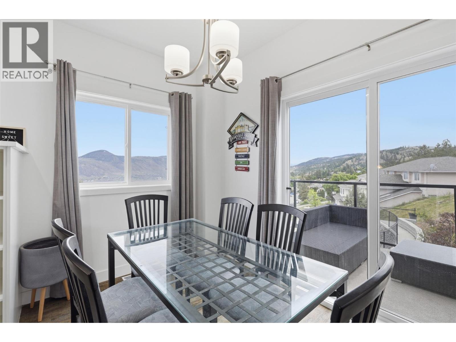 #102 438 WADDINGTON Drive - Image 8