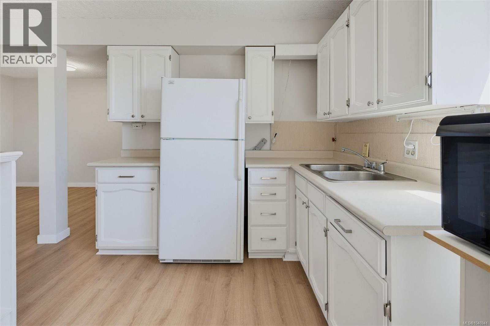 3505 Fulton Rd - Image 34