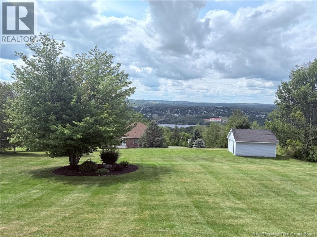 63 Birchwood Drive - 32