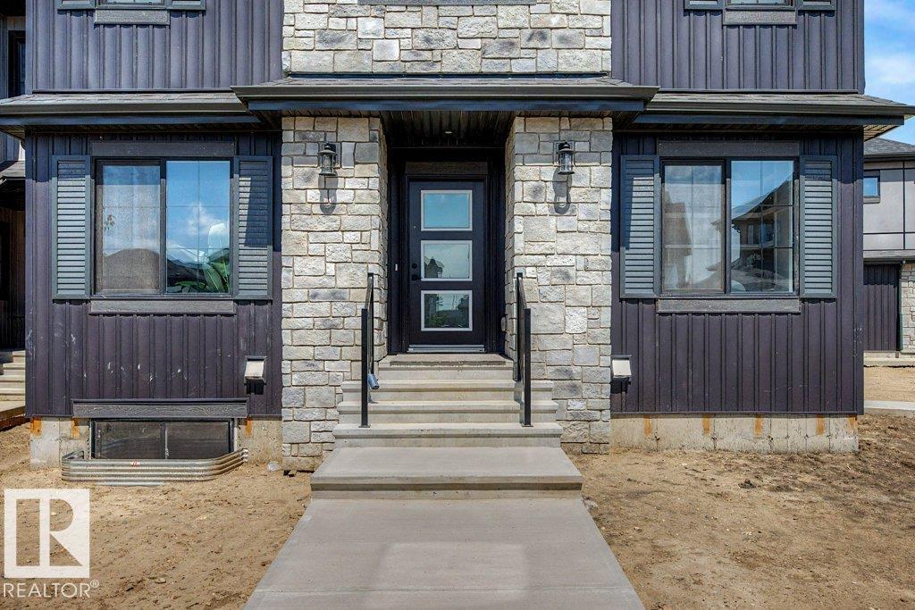 30 Chartres Close