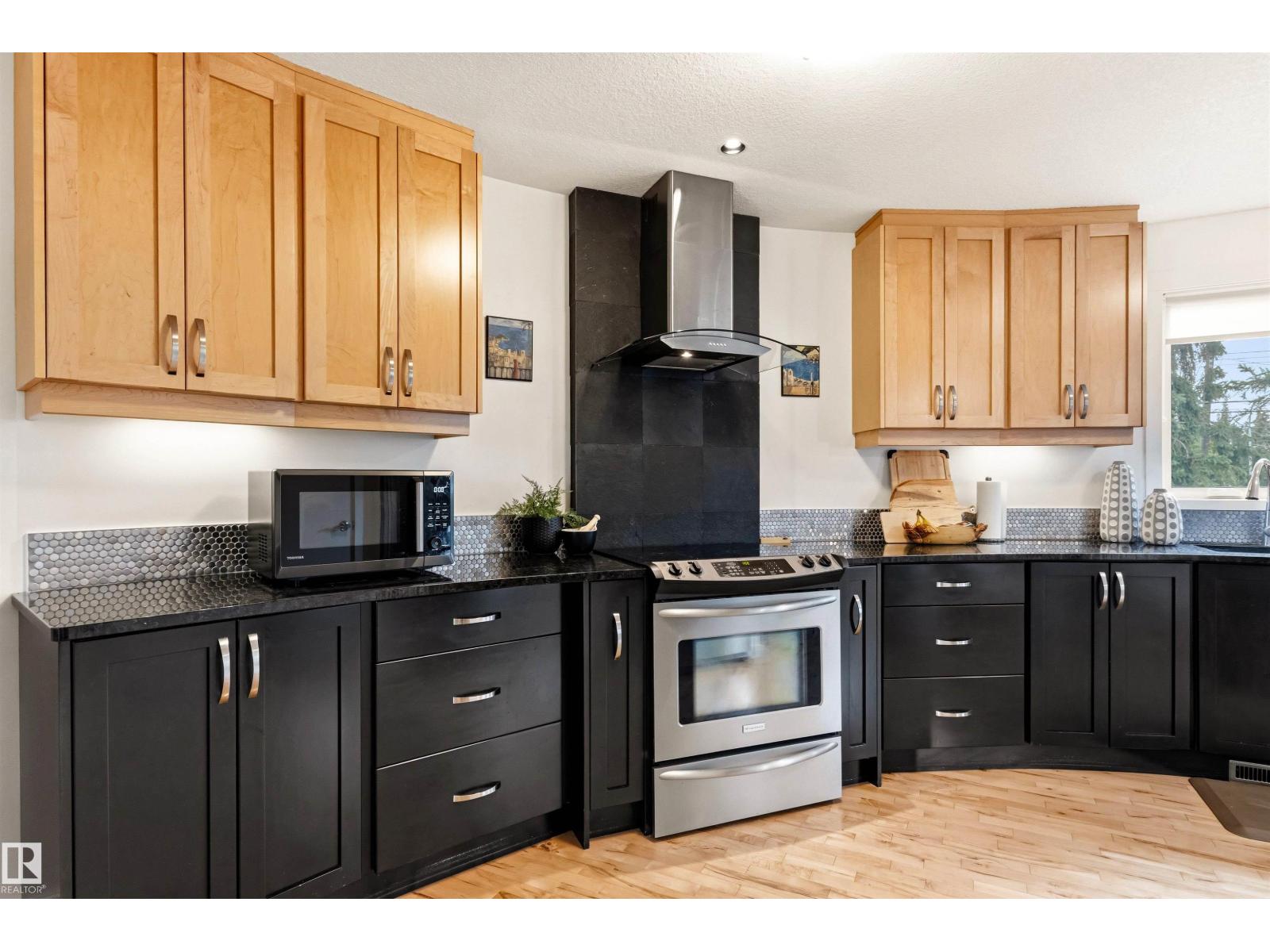 13868 110A AV NW - Image 11