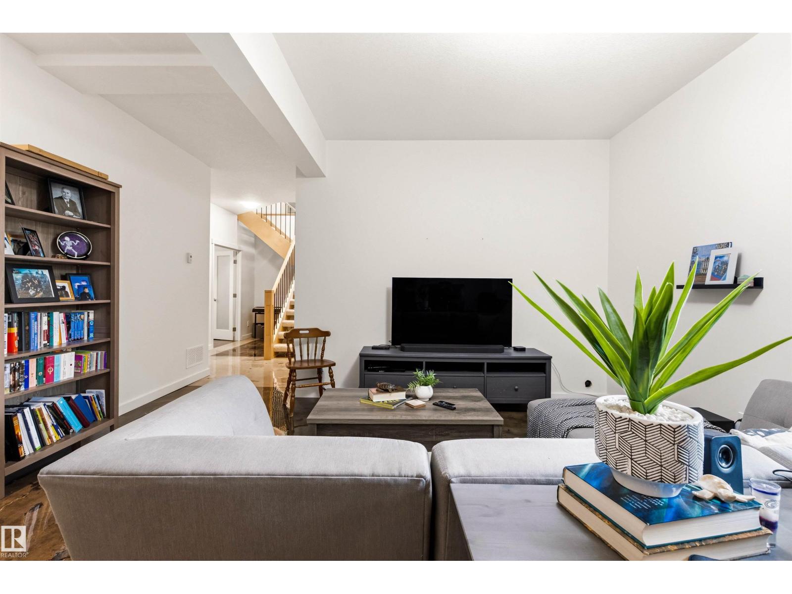 13868 110A AV NW - 34