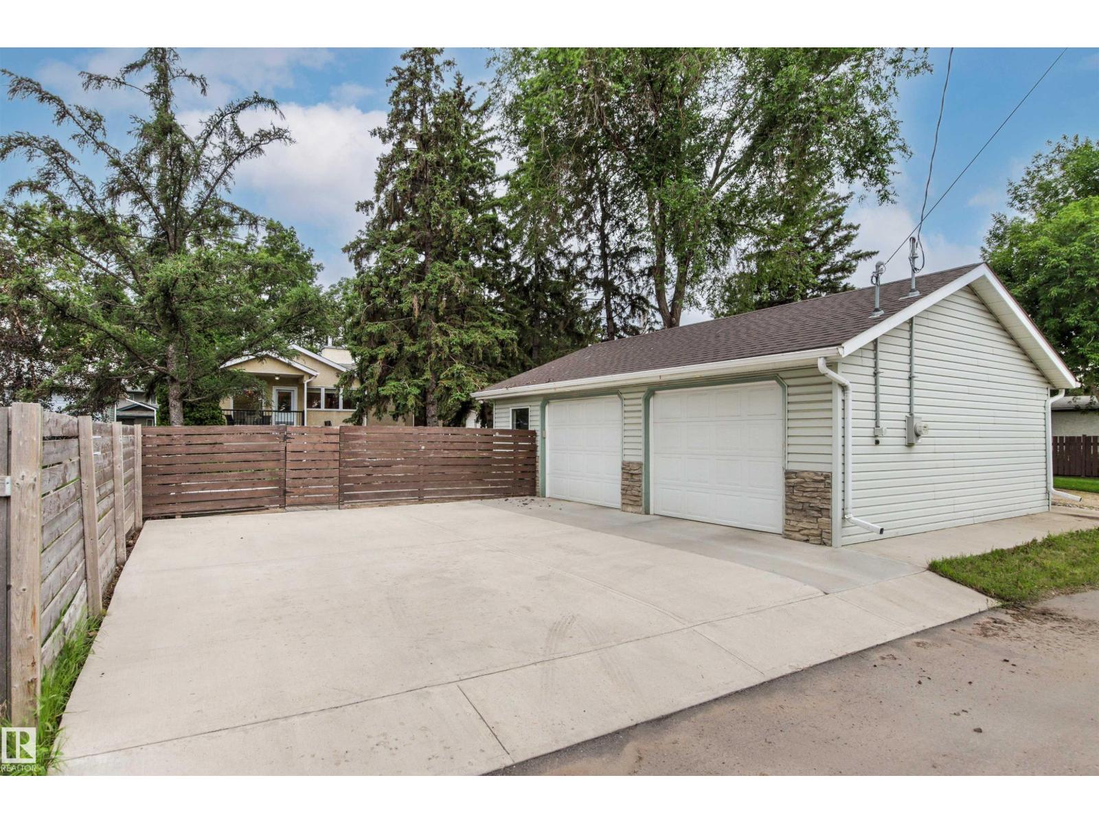 13868 110A AV NW - 54