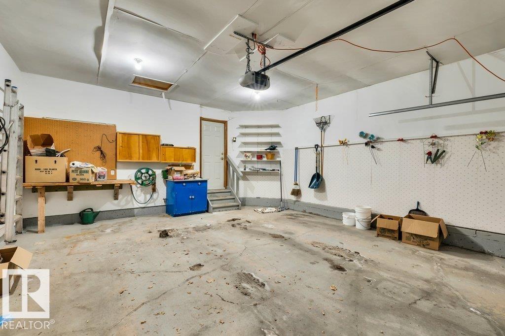 8146 27 Avenue NW - Photo 26