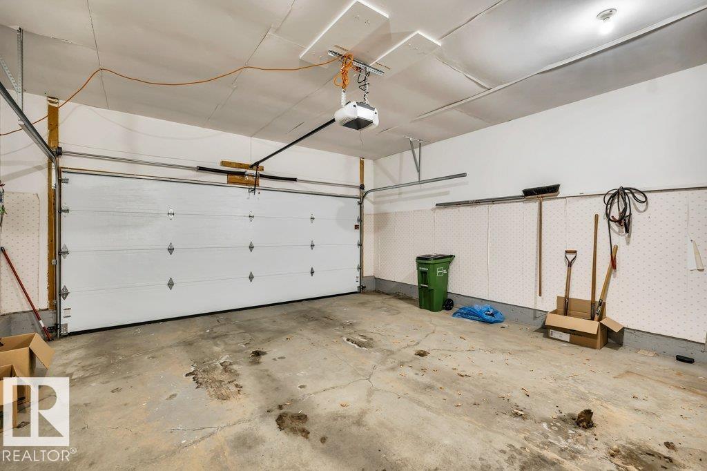 8146 27 Avenue NW - Photo 27
