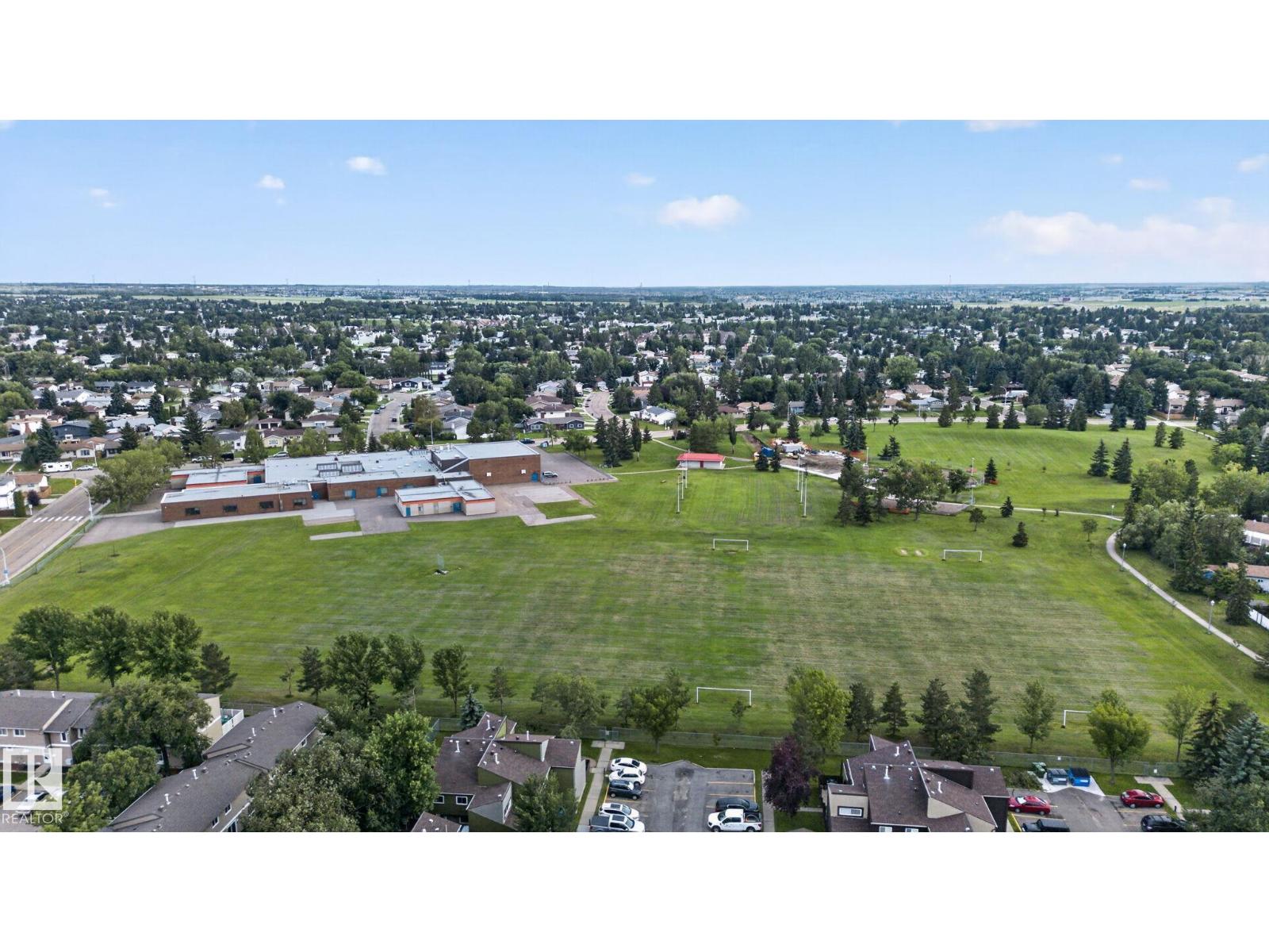 8146 27 Avenue NW - Photo 31