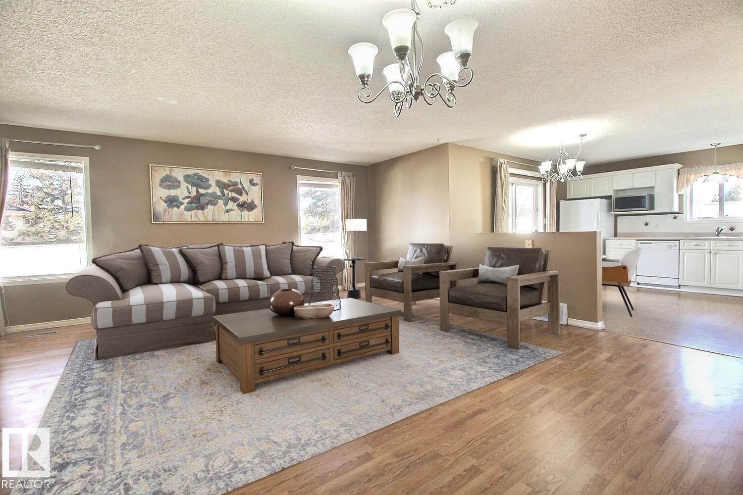 8146 27 Avenue NW - Photo 5