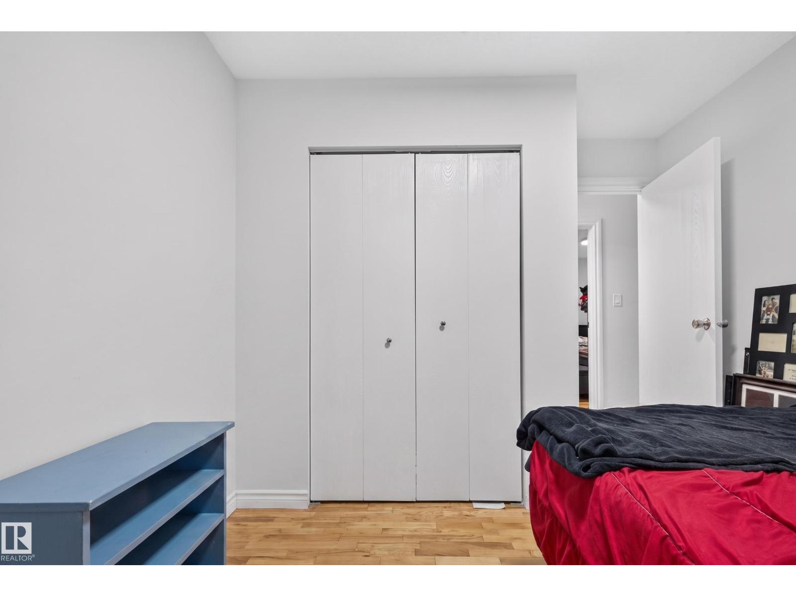9328 175 Avenue NW - Photo 7