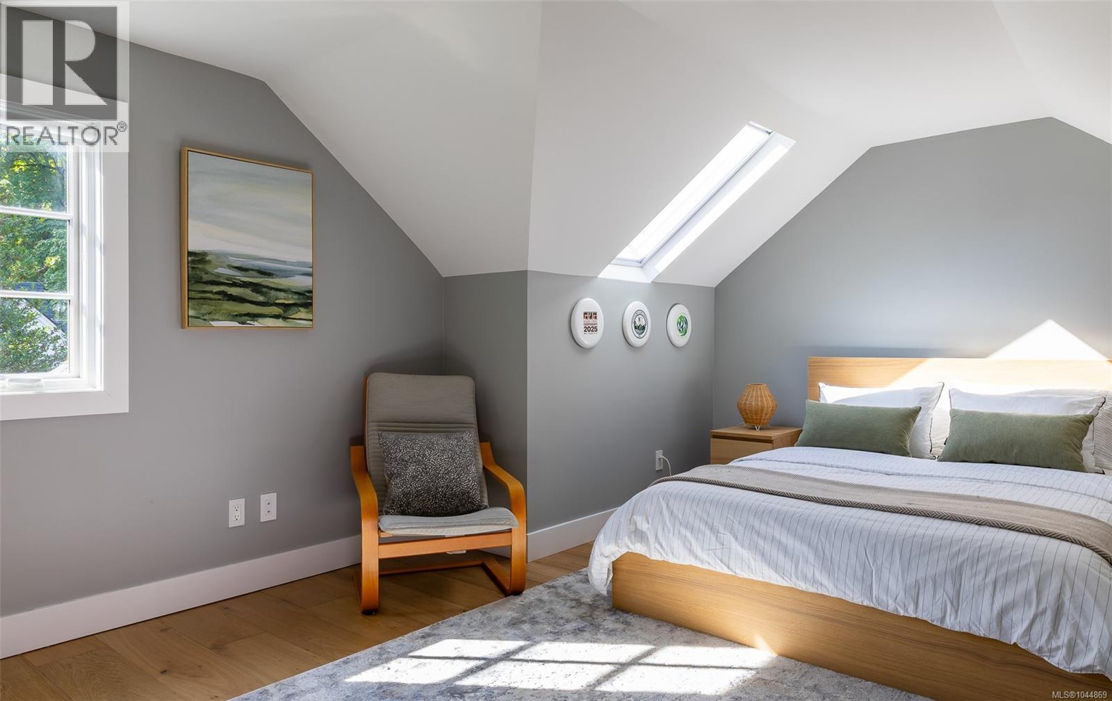  2535 Queenswood Drive, Saanich