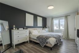 Recreation room - 107 Birchwood Lane, Mitchell, MB R5G2J3 Photo 8