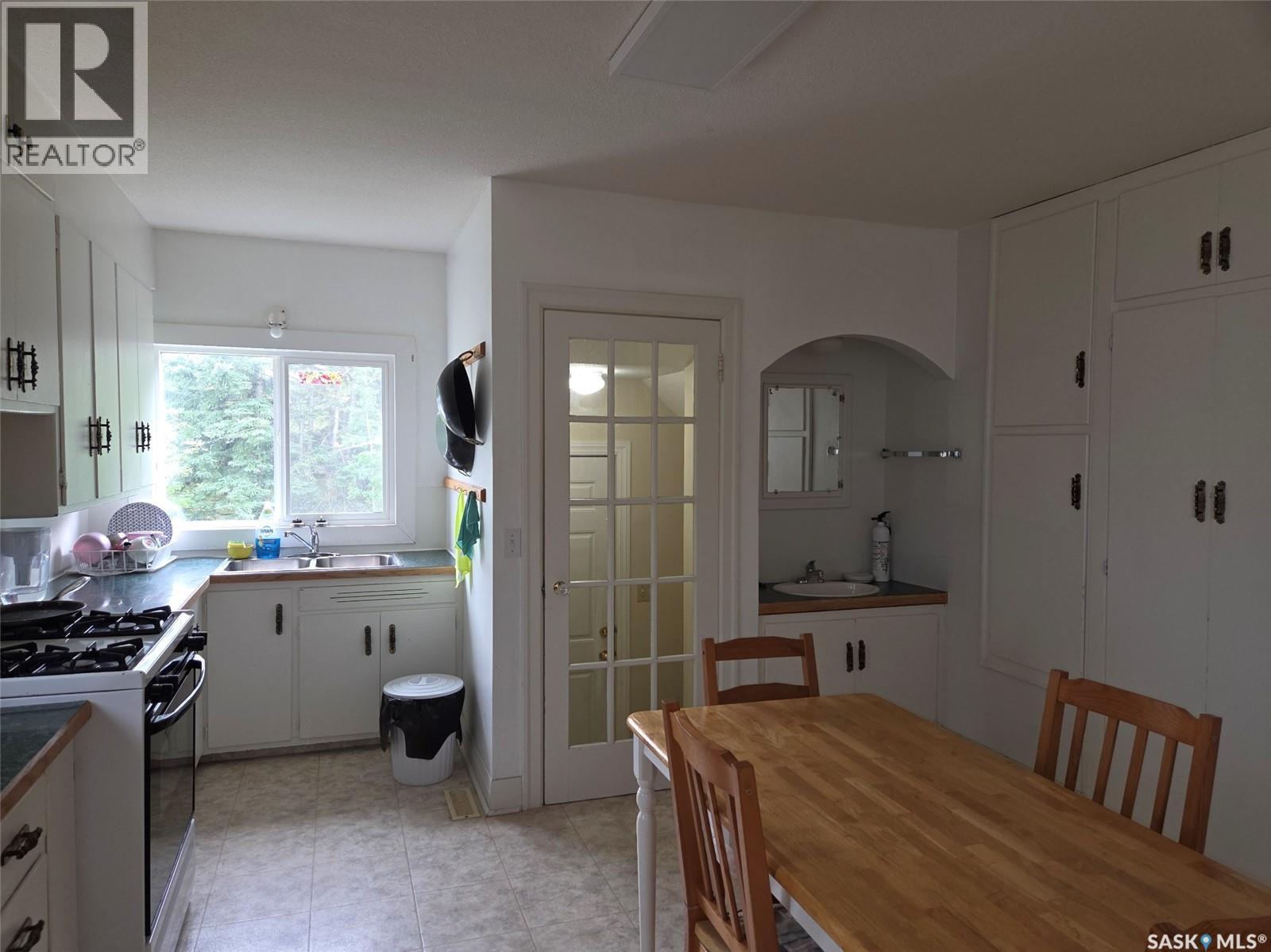 203 1st STREET S - 13