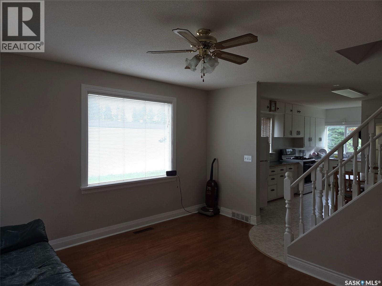 203 1st STREET S - 15