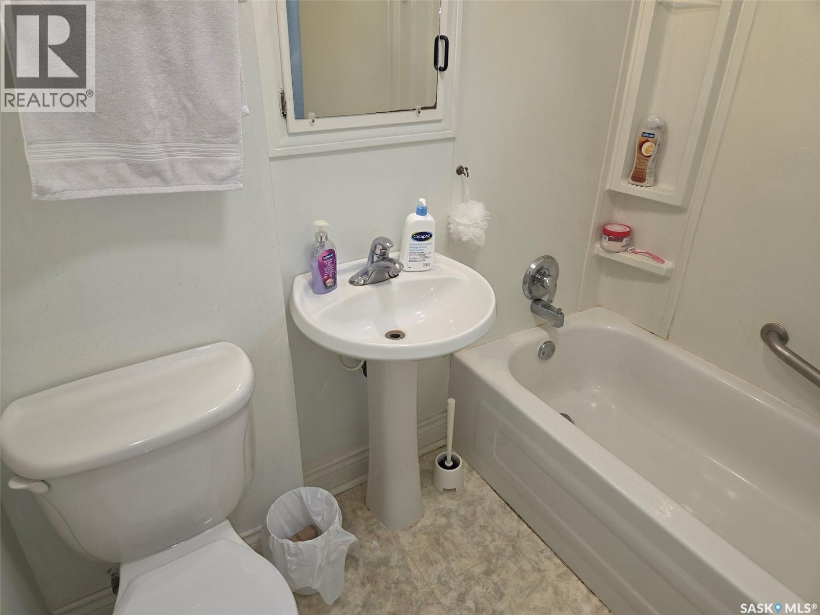 203 1st STREET S - 22