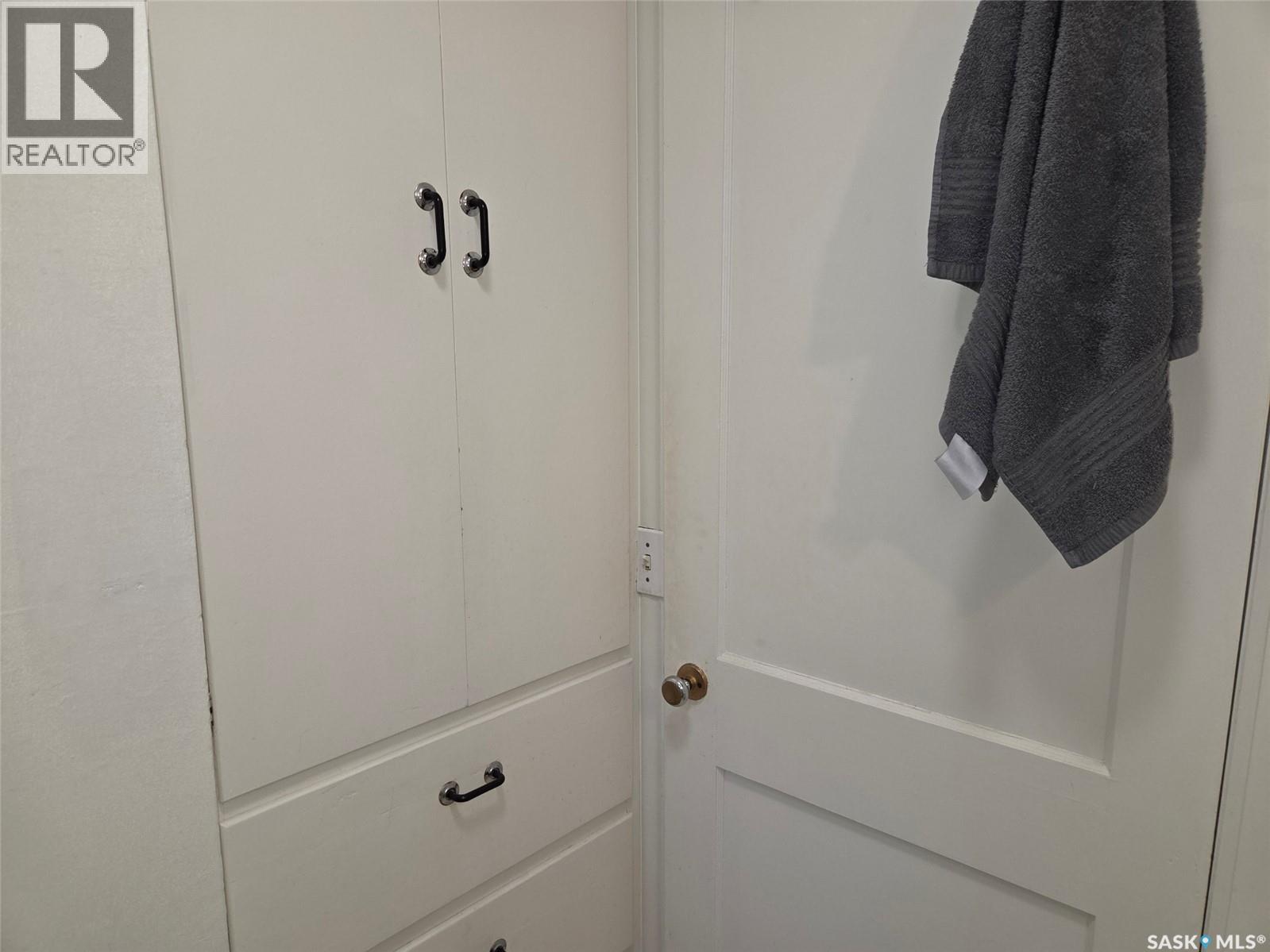 203 1st STREET S - 23