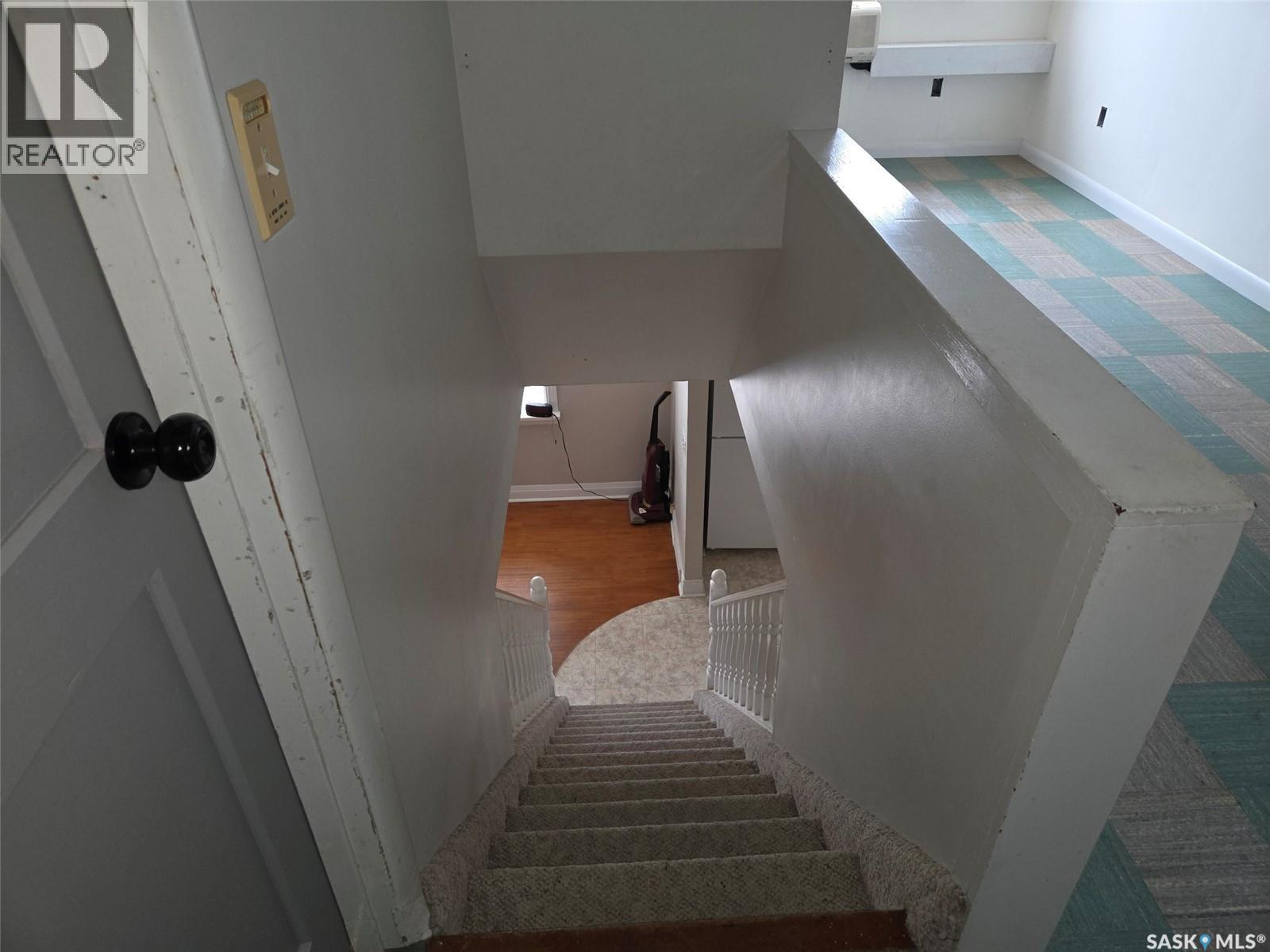 203 1st STREET S - 28