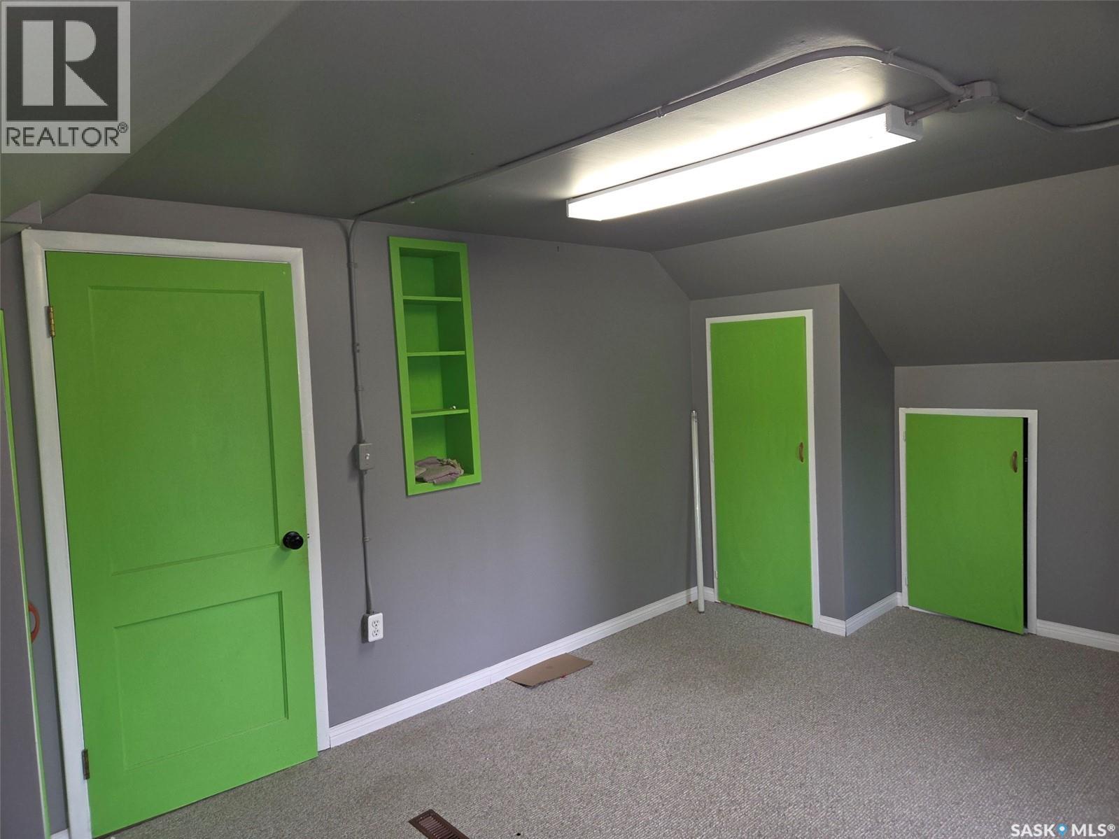203 1st STREET S - 35